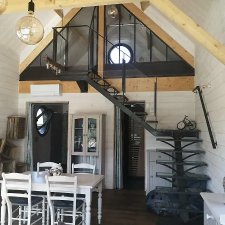 La Bois Des Roses Chalet