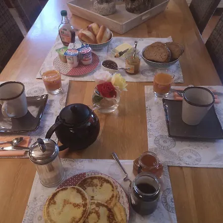 La Bois Des Roses Chalet *